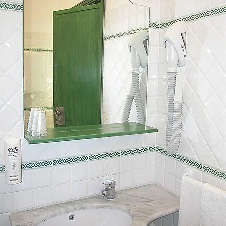 Acos Hotel