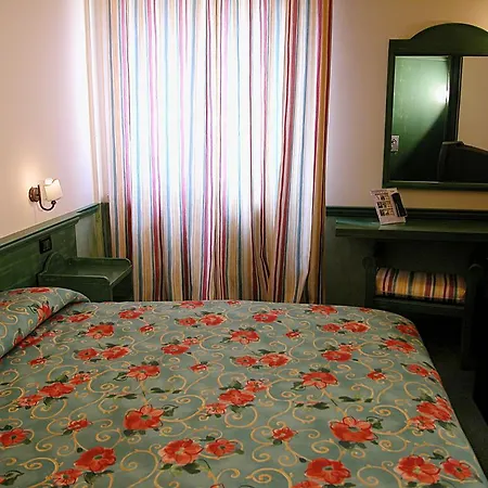 Hotel Acos